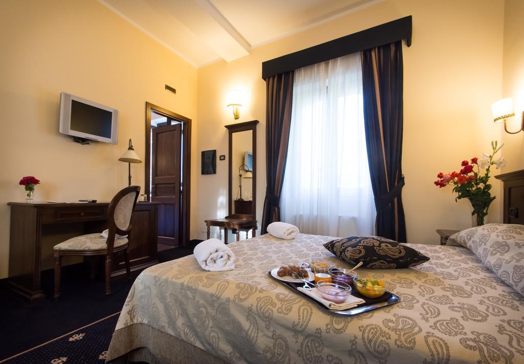 Antica Stazione Hotel Chiaramonte Gulfi Eksteriør billede