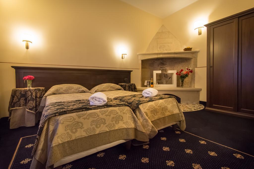 Antica Stazione Hotel Chiaramonte Gulfi Værelse billede